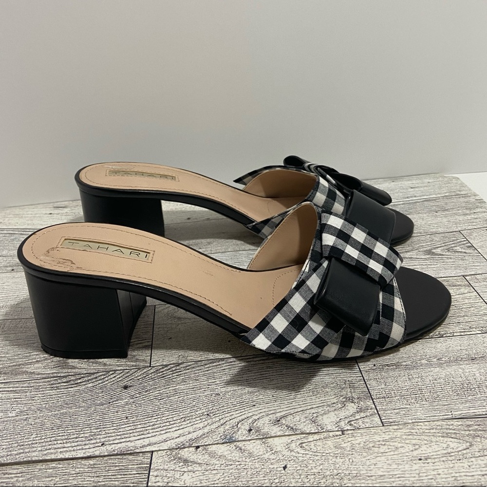 TAHARI SLIP ON SHOES. THESE SKUFFS ARE CUTE AND ADORABLE WITH GINGHAM & A BOW. - Picture 6 of 8